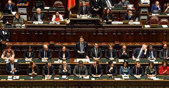 FIDUCIA ALLA CAMERA, IL DISCORSO DI CONTE