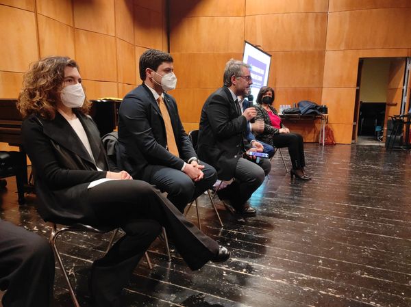 DOPPIA LAUREA, IN UN MONDO CHE CAMBIA SERVE PIÙ FORMAZIONE